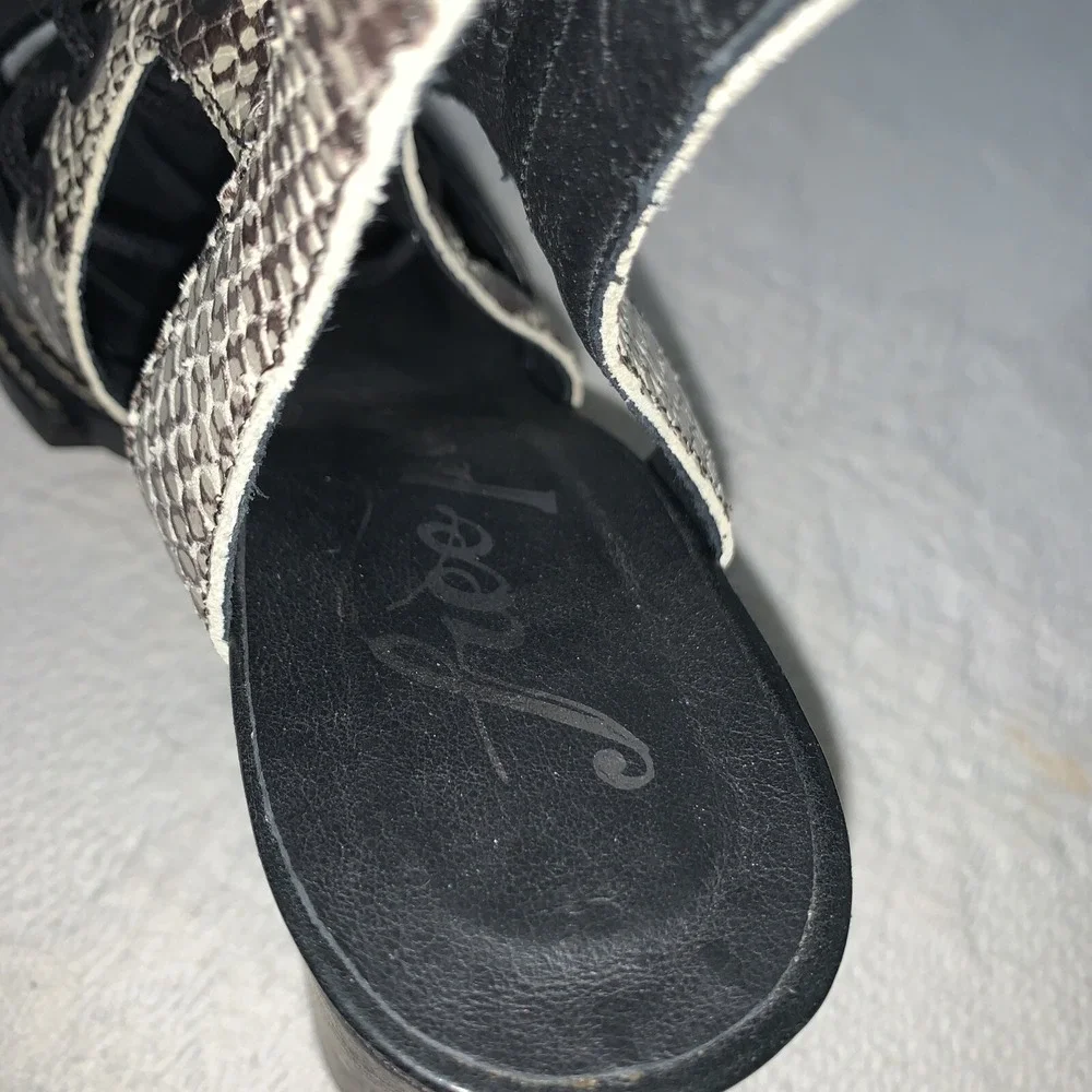 FREE‎ PEOPLE Lennon Brown Ivory Snake Leather Lace Up Sandals 38  7-7.5